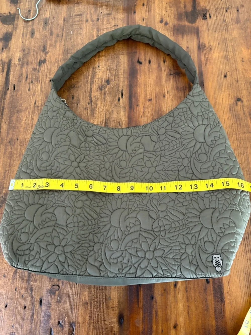 Sakroots Atlas Hobo Shoulder Bag Olive Quilted Travel Full Zip